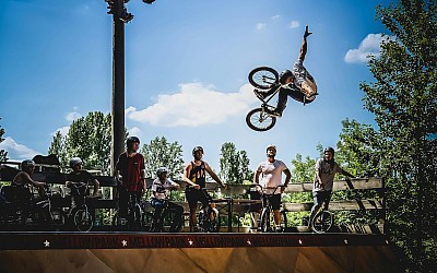 Bmx